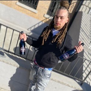 Meet your Posher, Lee